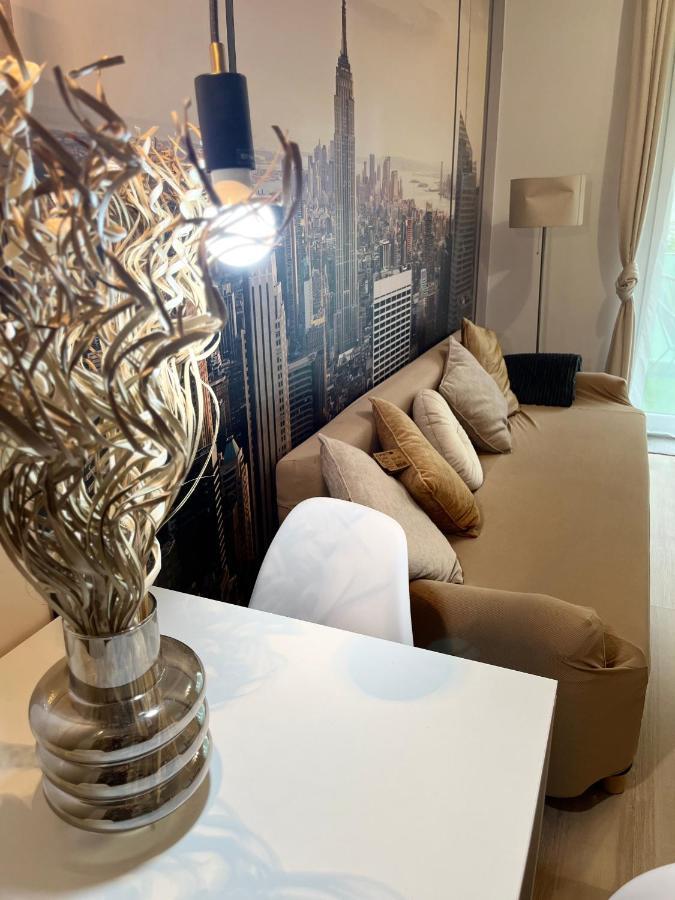 Appartement Corvin Promenade Crystal à Budapest Extérieur photo