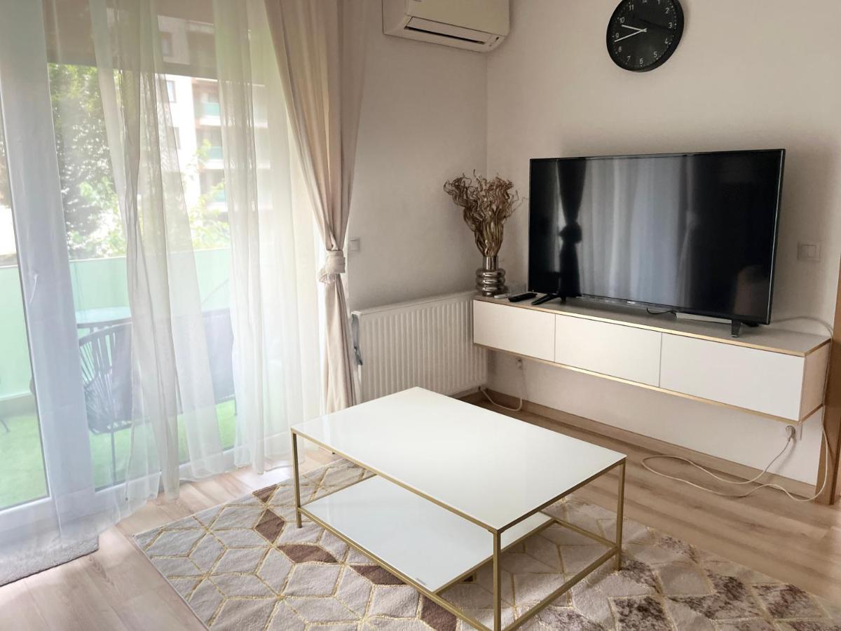 Appartement Corvin Promenade Crystal à Budapest Extérieur photo